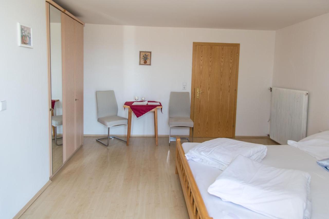 Gaestehaus Grasch Kitzeck im Sausal Bagian luar foto